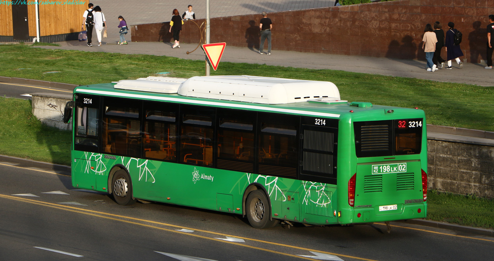 Алматы, Zhong Tong LCK6125HGAN № 3214