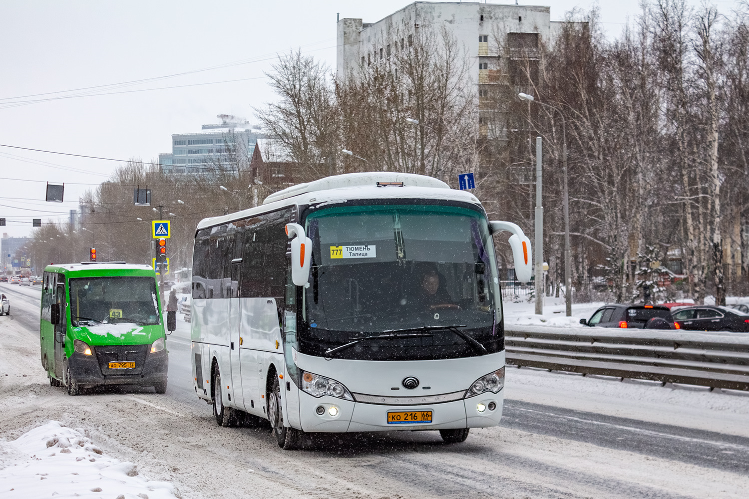 Свердловская область, Yutong ZK6938HB9 № КО 216 66