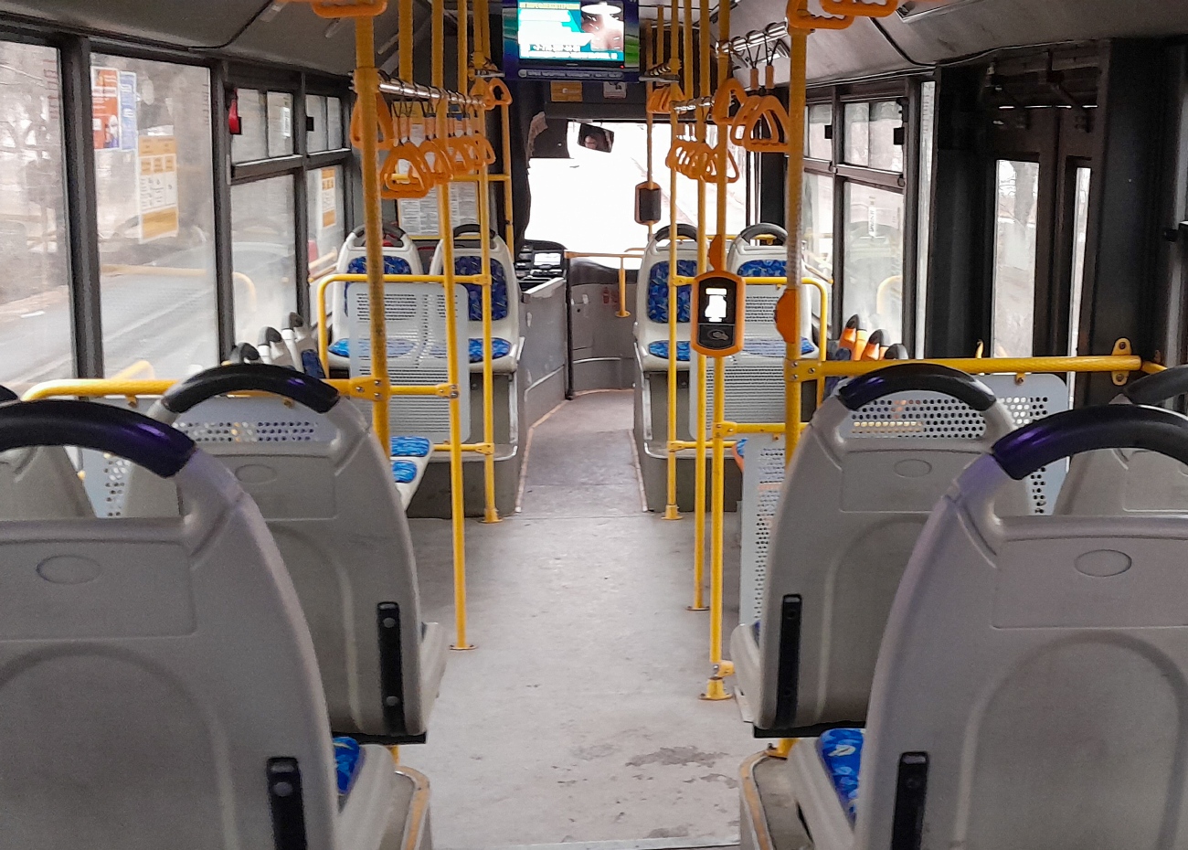 Карагандинская область, Yutong ZK6118HGA № 523 AD 09