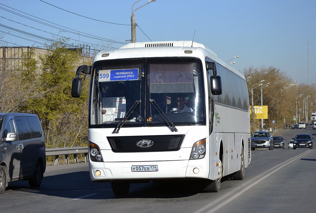 Челябинская область, Hyundai Universe Space Luxury № К 057 ЕВ 174