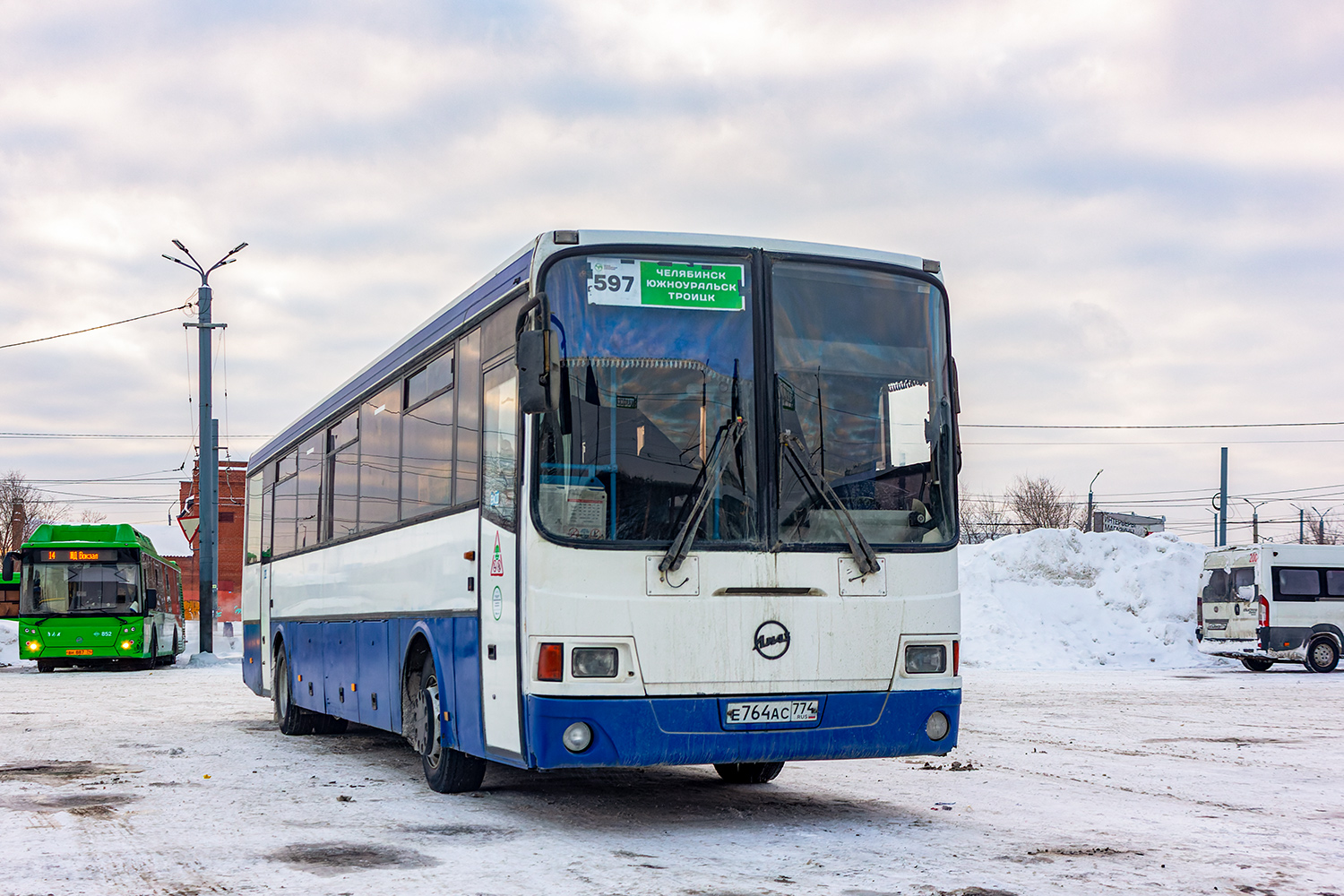 Челябинская область, ЛиАЗ-5256.33-01 (ГолАЗ) № Е 764 АС 774