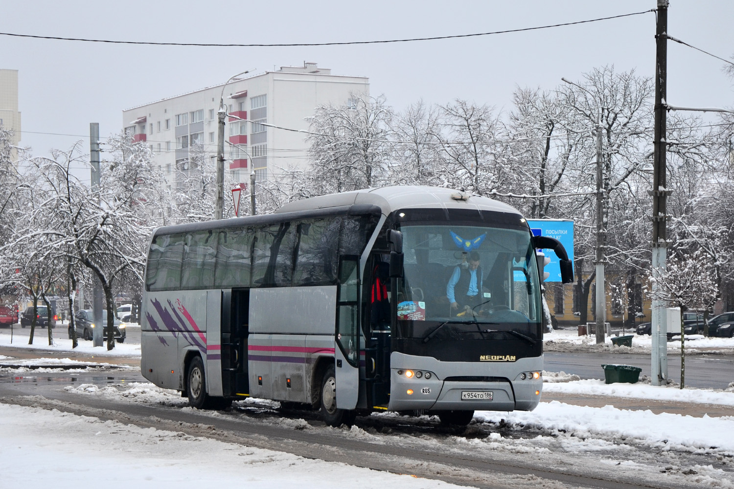 Ханты-Мансийский АО, Neoplan P21 N2216SHD Tourliner № К 954 ТО 186
