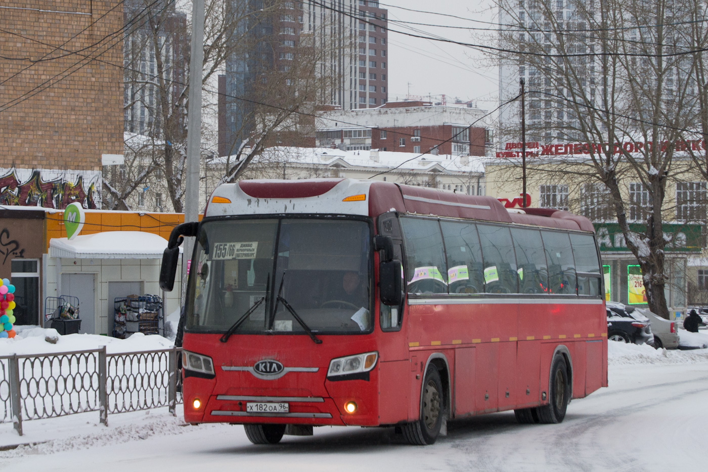 Свердловская область, Kia Granbird № Х 182 ОА 96