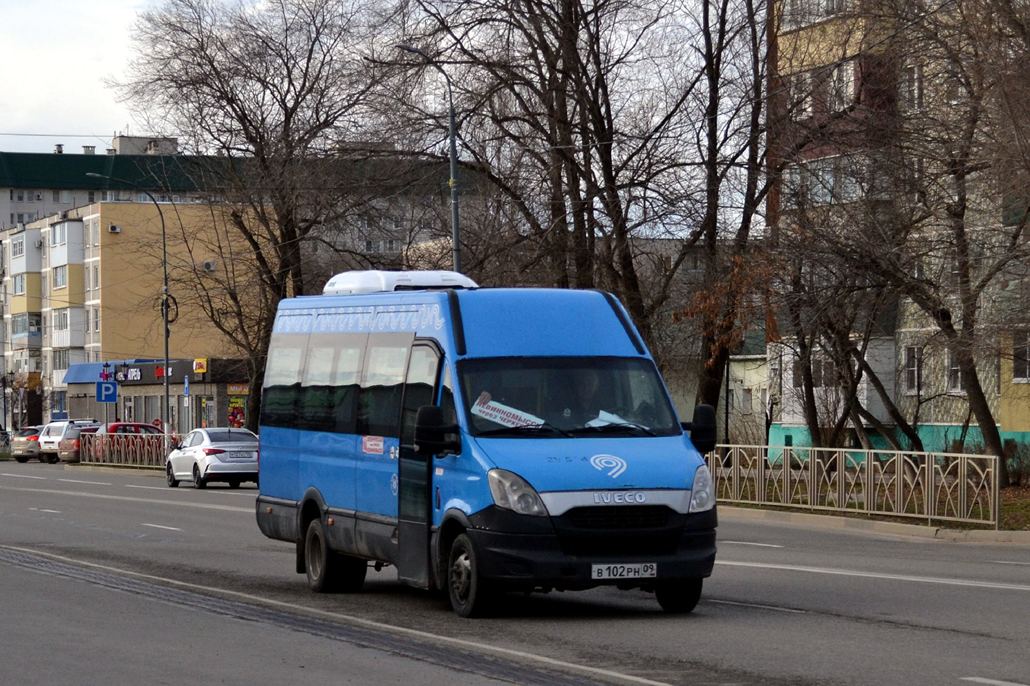 Карачаево-Черкесия, Нижегородец-2227UU (IVECO Daily) № В 102 РН 09