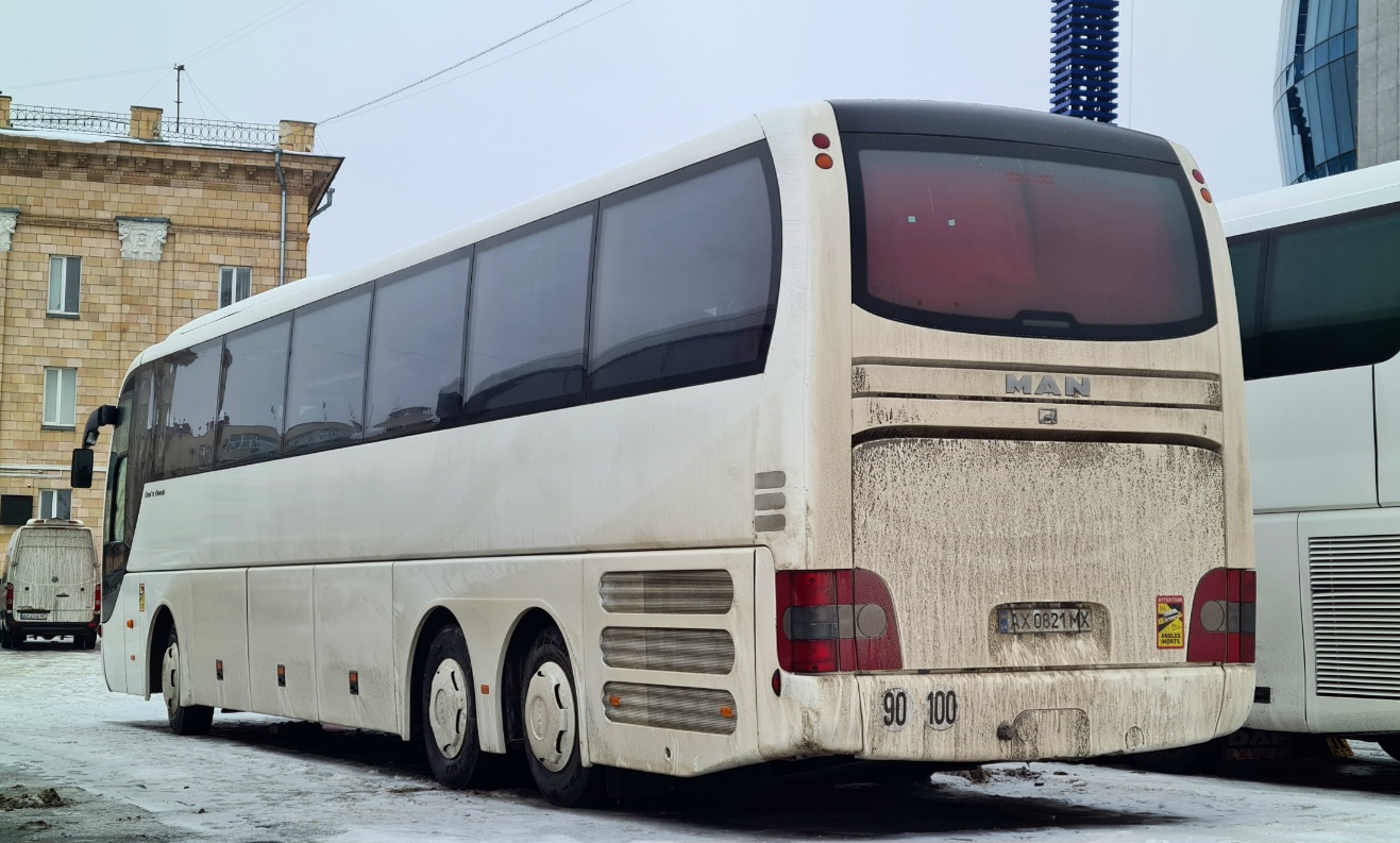 Kharkov region, MAN R08 Lion's Coach L RHC444 L # AX 0821 MX