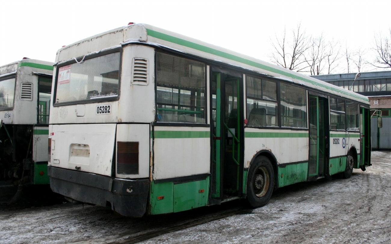 Москва, Ikarus 415.33 № 05282