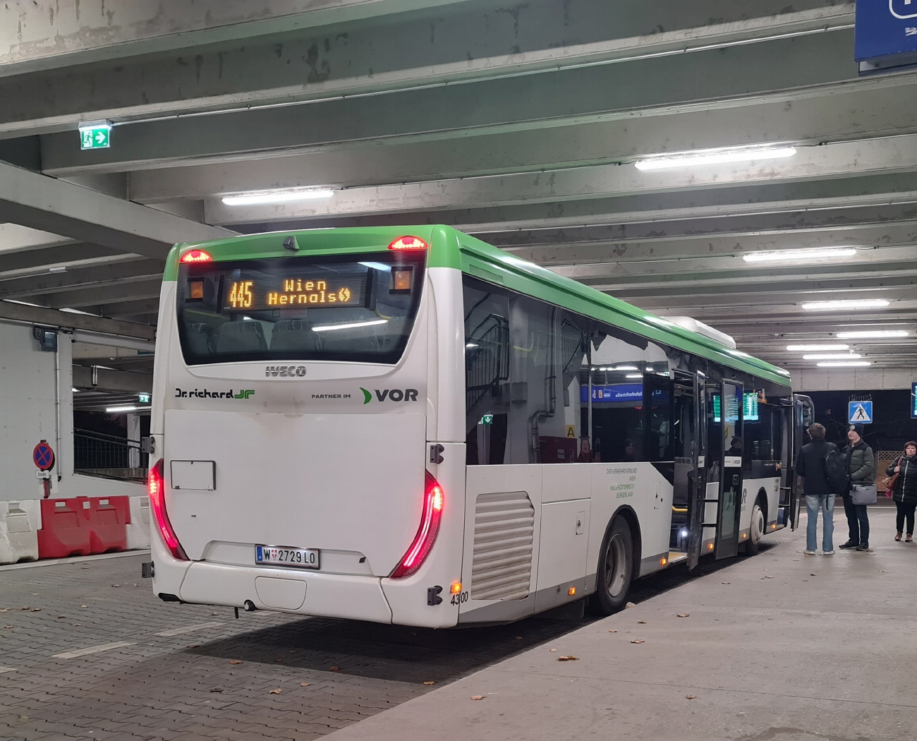 Австрия, IVECO Crossway LE LINE 12M № 4300