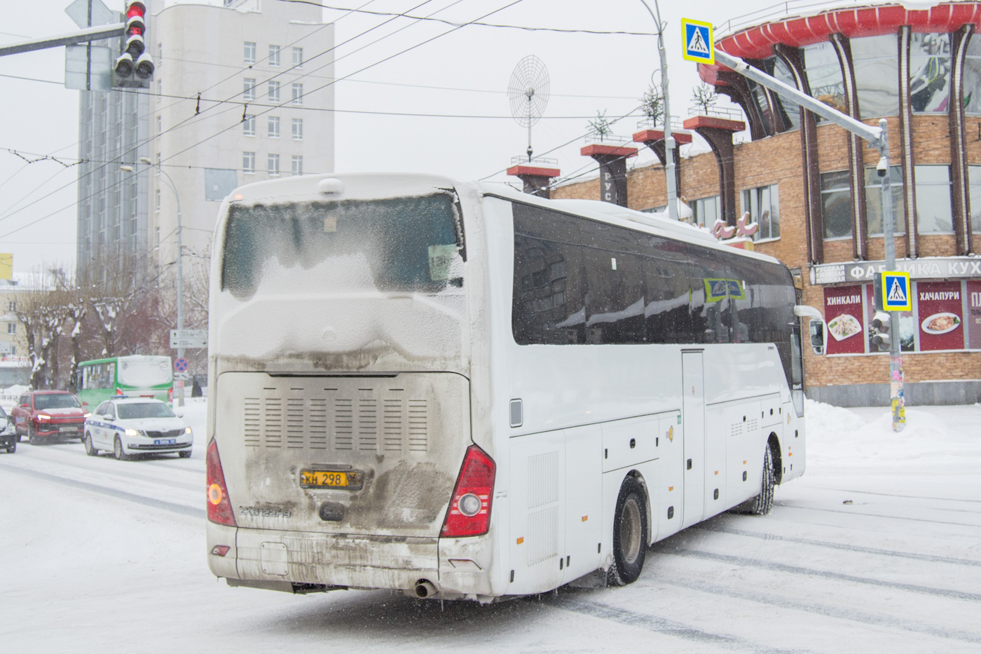 Свердловская область, Yutong ZK6122H9 № КН 298 66