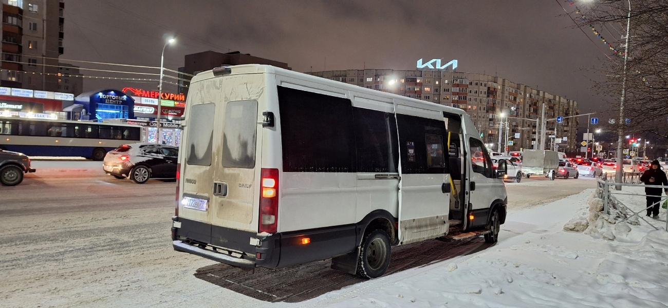 Ханты-Мансийский АО, Росвэн-3265 (IVECO Daily 50С15) № М 172 ВУ 799