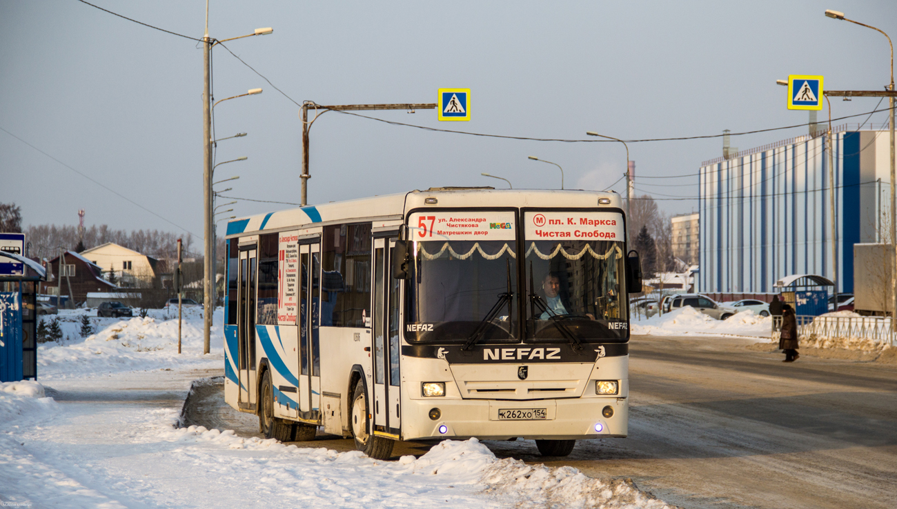 Novosibirsk region, NefAZ-5299-10-32 № К 262 ХО 154