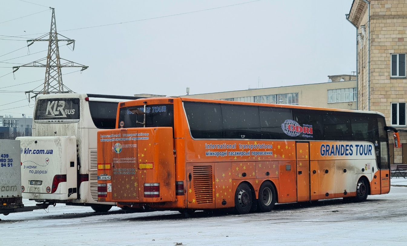 Львоўская вобласць, Van Hool T917 Astron № BC 6446 HO