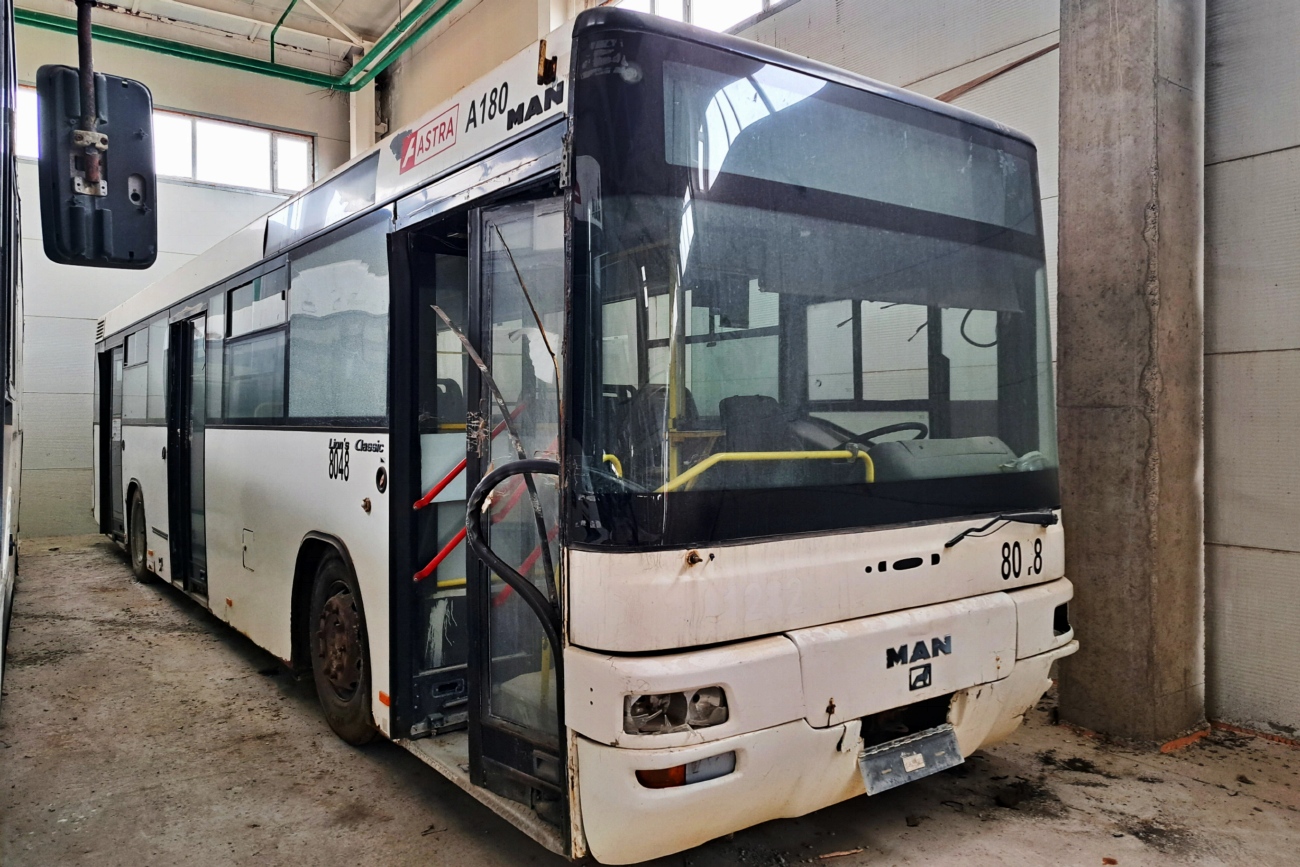 Astana, MAN A74 Lion's Classic SL283 Nr 8048; Astana — Bus depot