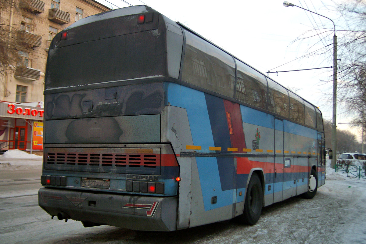 Кемеровская область - Кузбасс, Neoplan N117 Spaceliner № К 127 ХХ 42