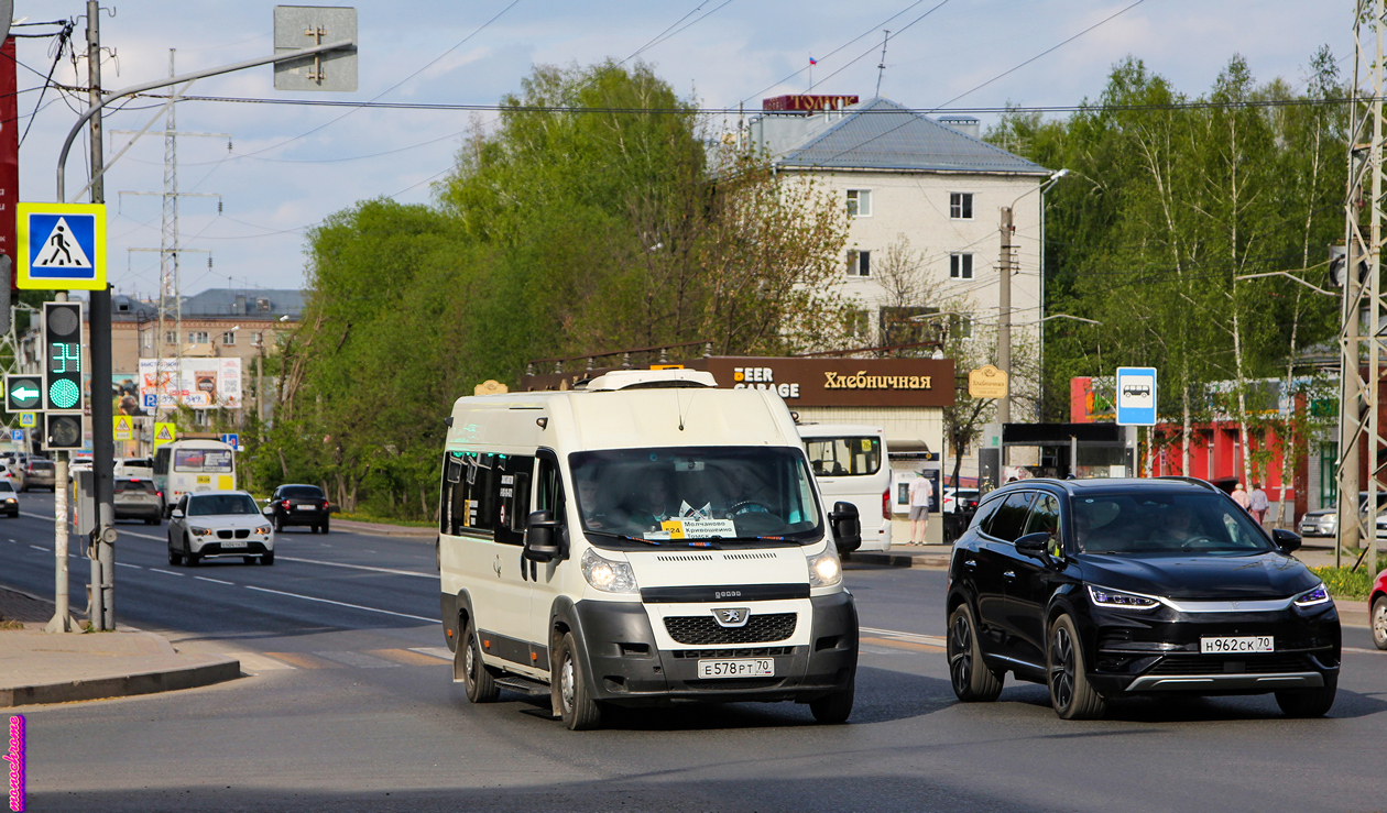 Томская область, Нижегородец-2227SK (Peugeot Boxer) № Е 578 РТ 70