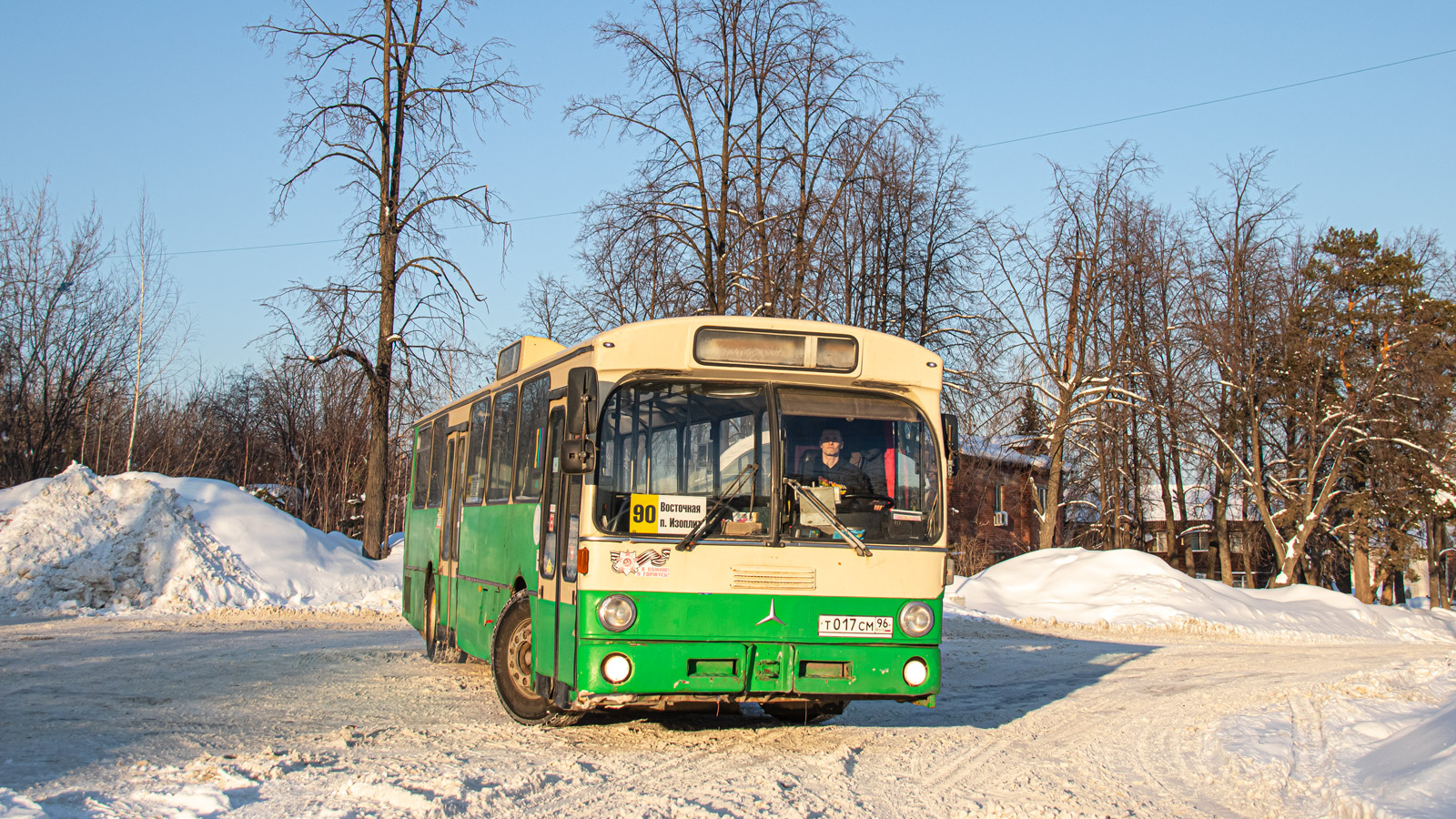 Свердловская область, Mercedes-Benz O305 № Т 017 СМ 96