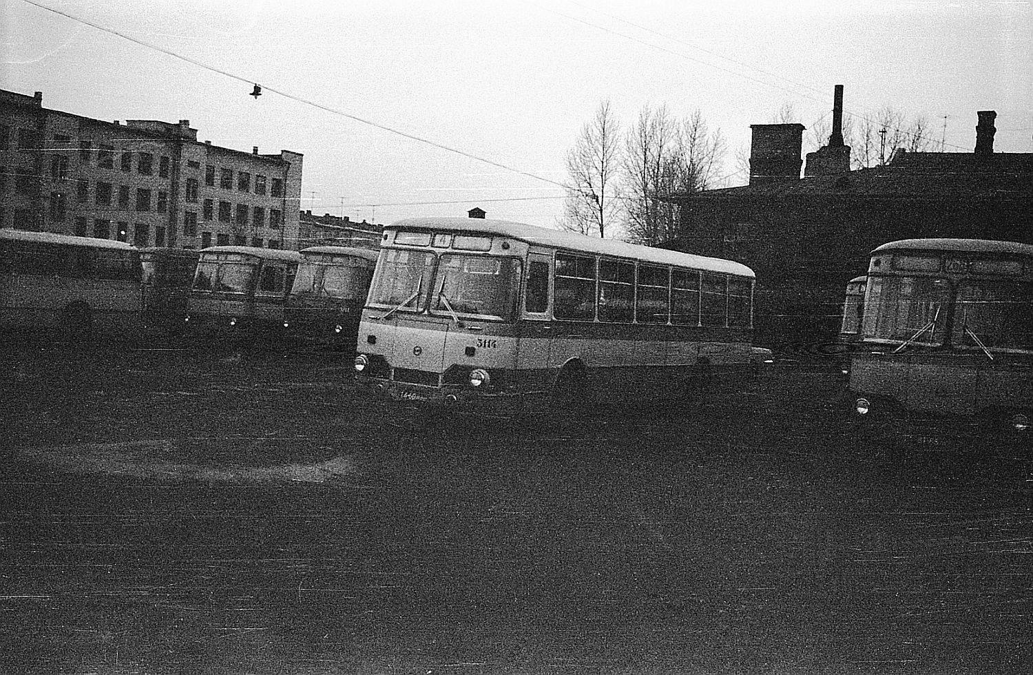 Sankt Petersburg, LiAZ-677B Nr 3114; Sankt Petersburg — Bus stations; Sankt Petersburg — Old photos