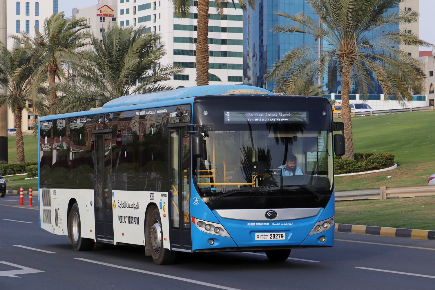 ОАЭ, Yutong ZK6128HGE № 8099