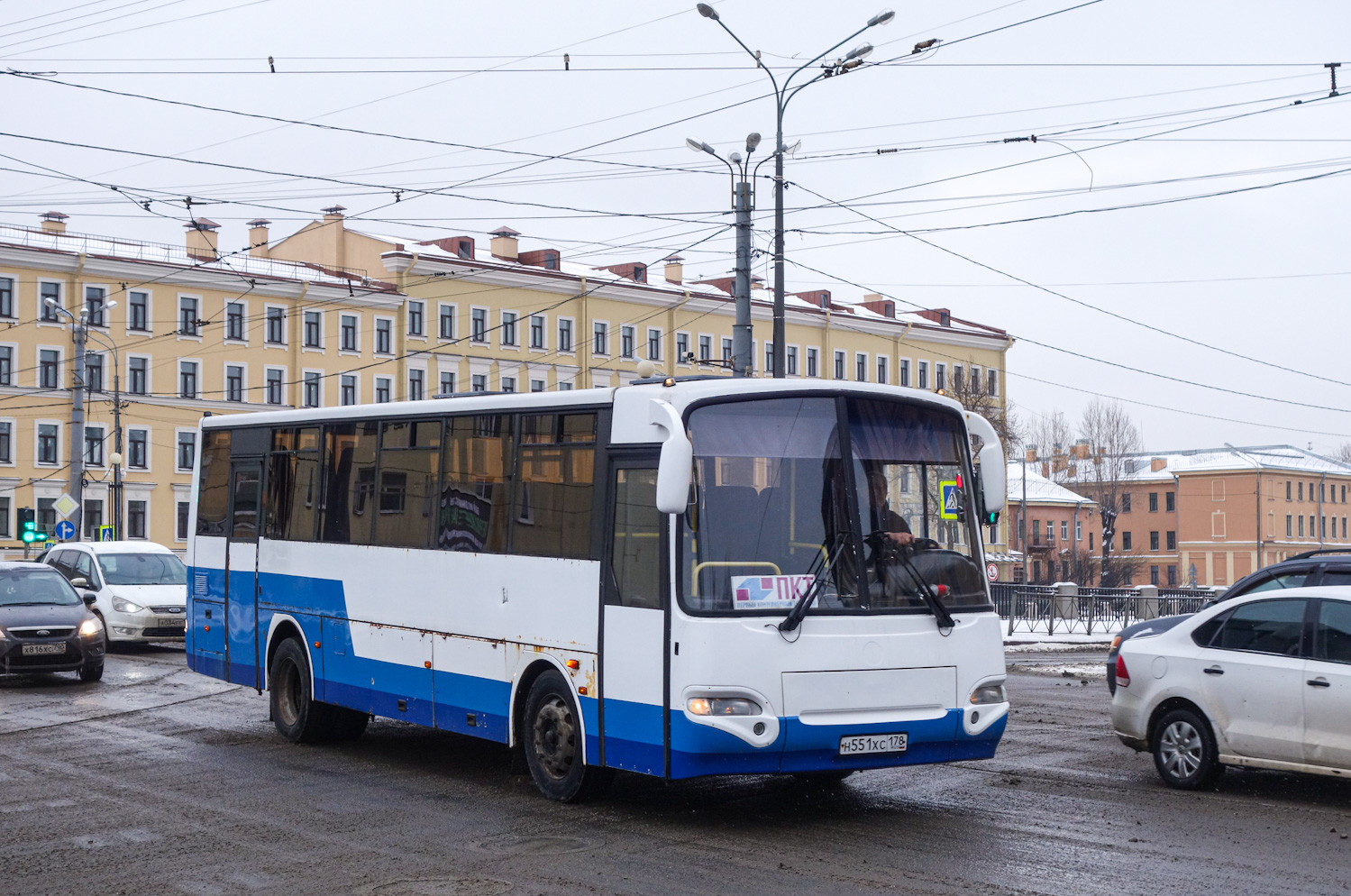 Sankt Petersburg, KAvZ-4238-01 Nr. Н 551 ХС 178