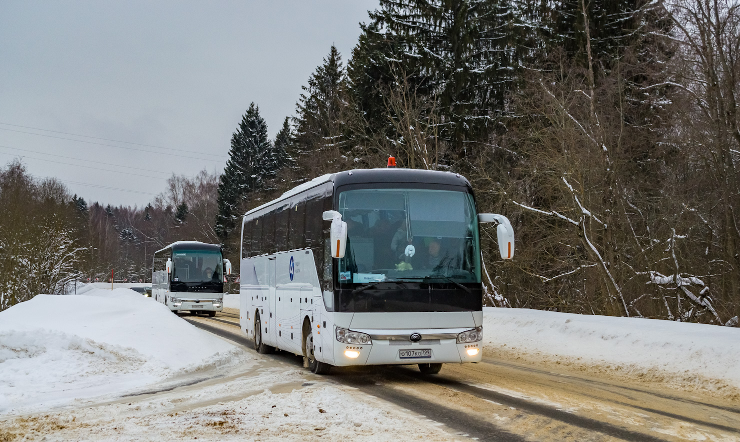 Москва, Yutong ZK6122H9 № О 107 КО 799