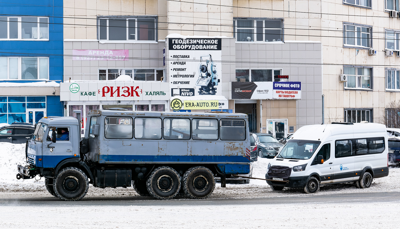 Башкортостан, Вахтовые автобусы № 1338; Башкортостан, Ford Transit FBD [RUS] (X2F.ESG.) № 5364