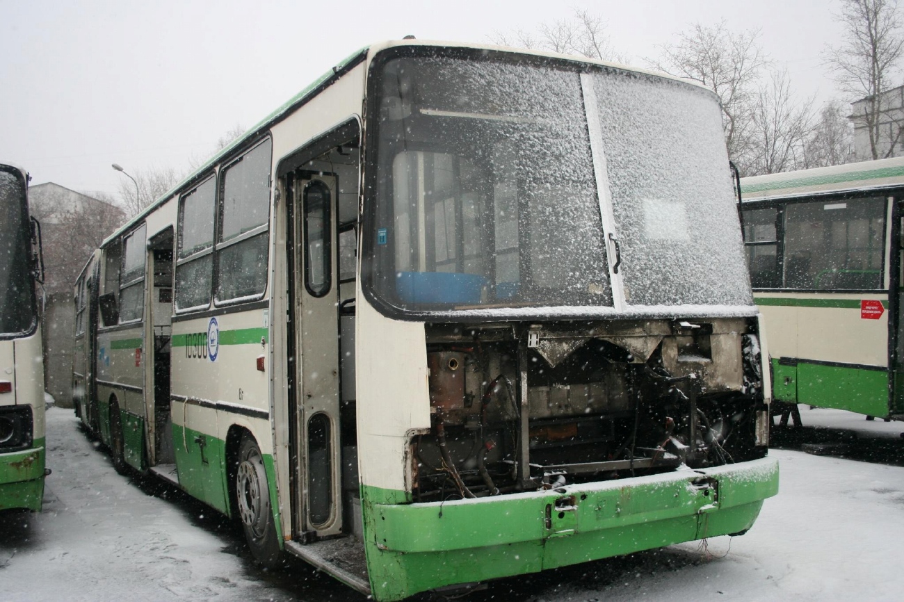 Москва, Ikarus 280.33M № 10300