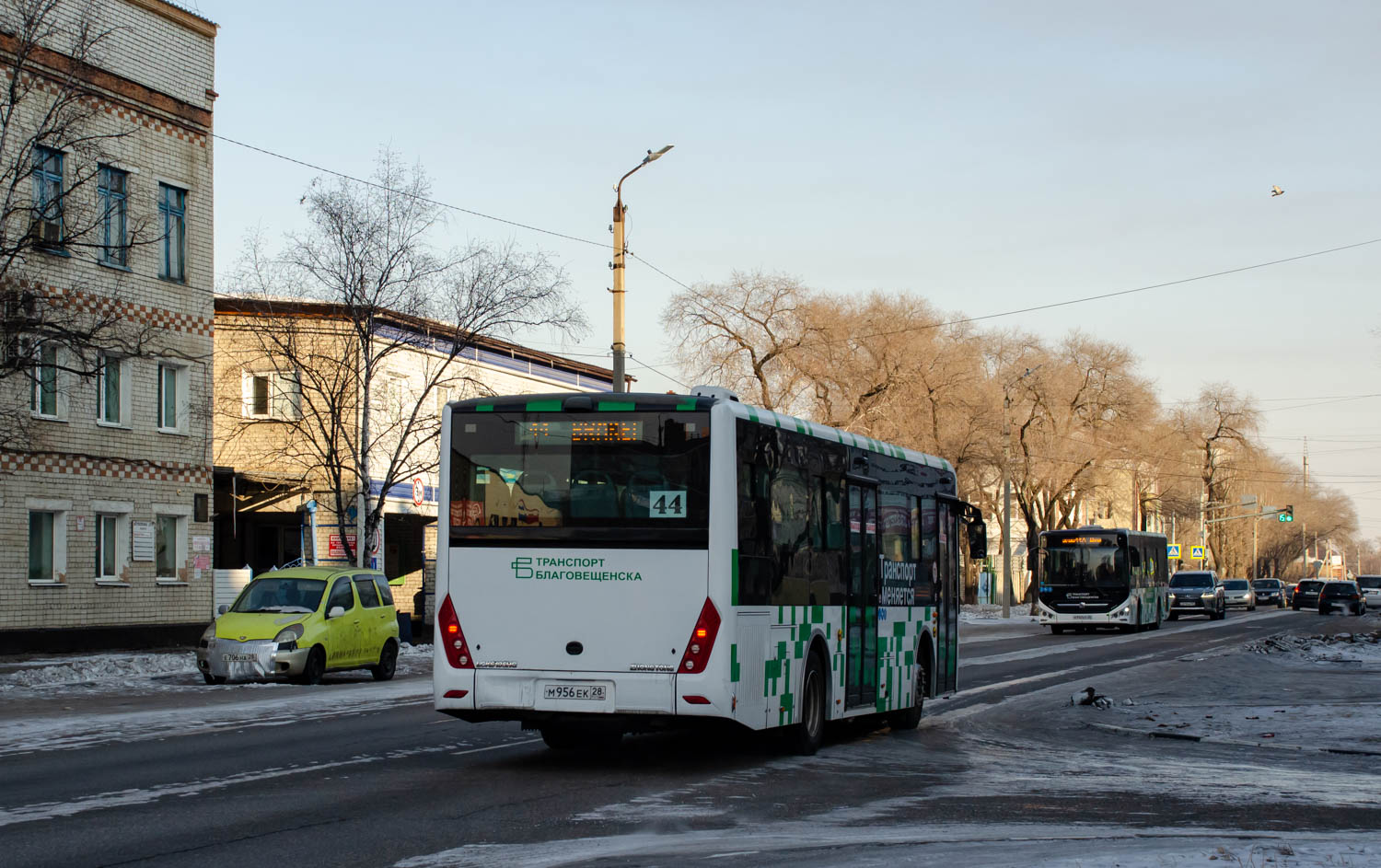 Амурская область, Zhong Tong LCK6105HG № М 956 ЕК 28