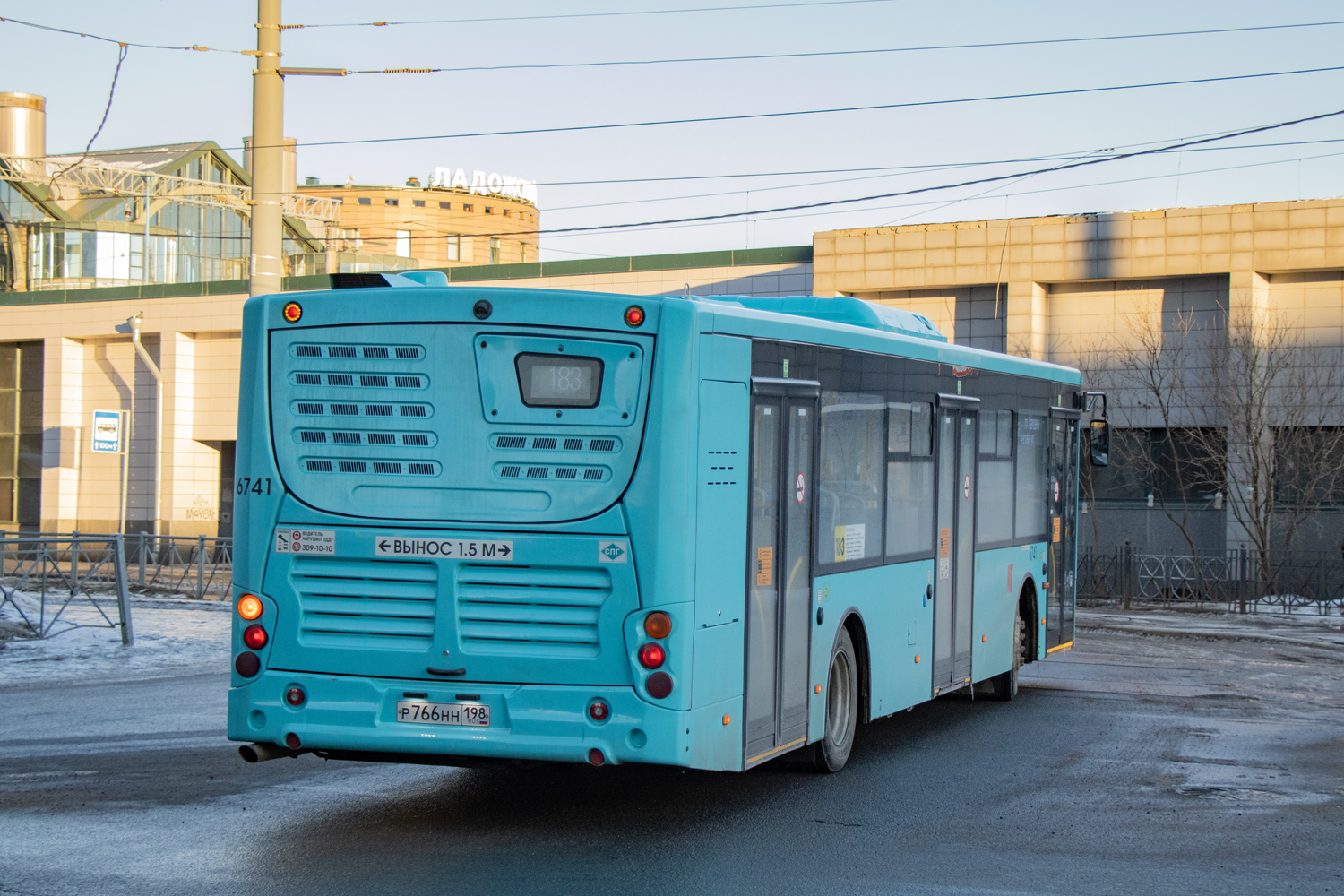 Szentpétervár, Volgabus-5270.G2 (LNG) sz.: 6741