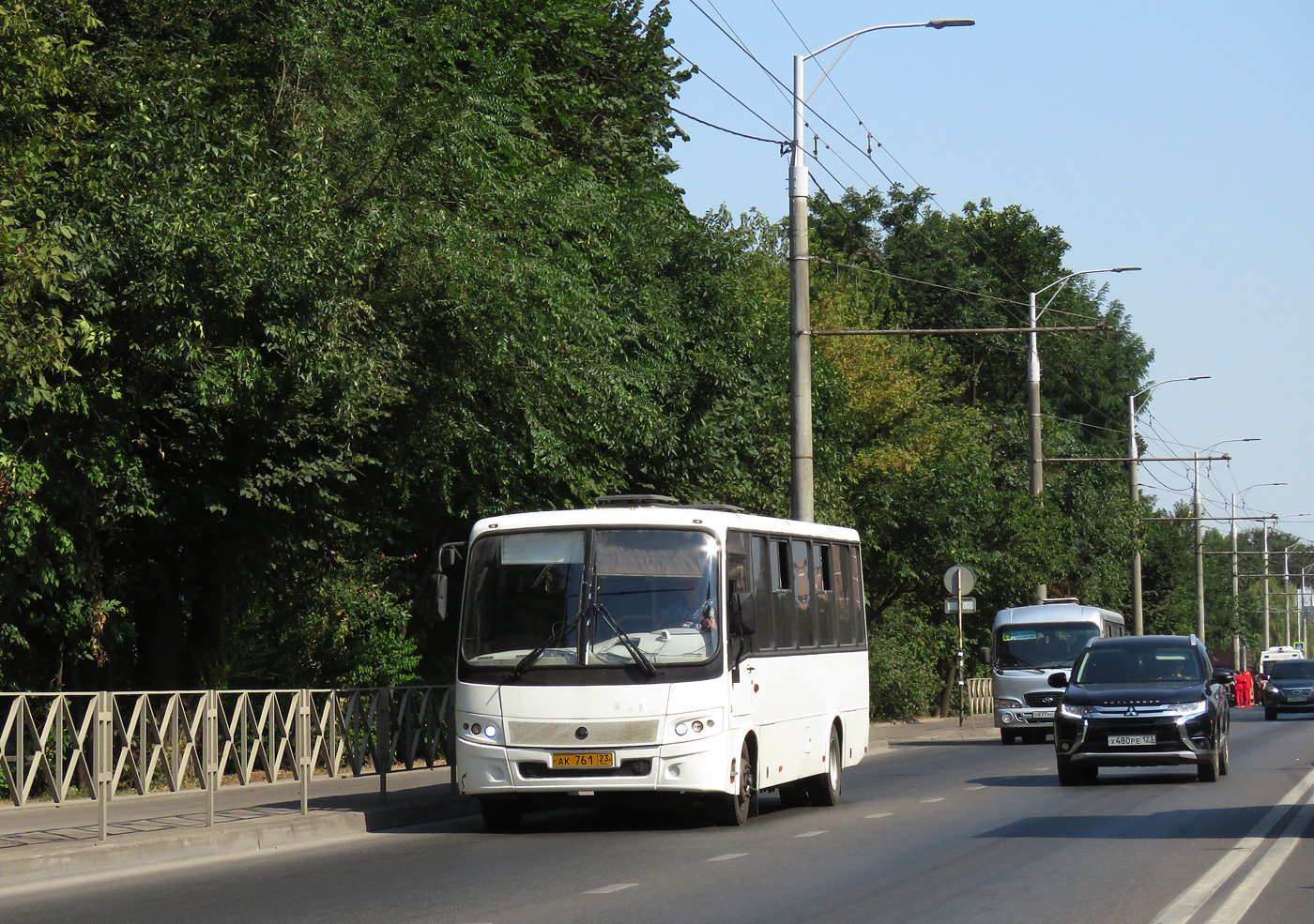 Краснодарский край, ПАЗ-320412-04 "Вектор" № АК 761 23; Краснодарский край, Hyundai County LWB C09 (ТагАЗ) № О 877 УО 123