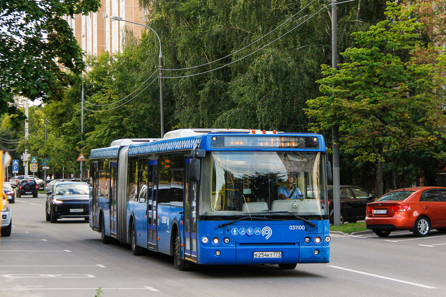 Москва, ЛиАЗ-6213.22 № 031100