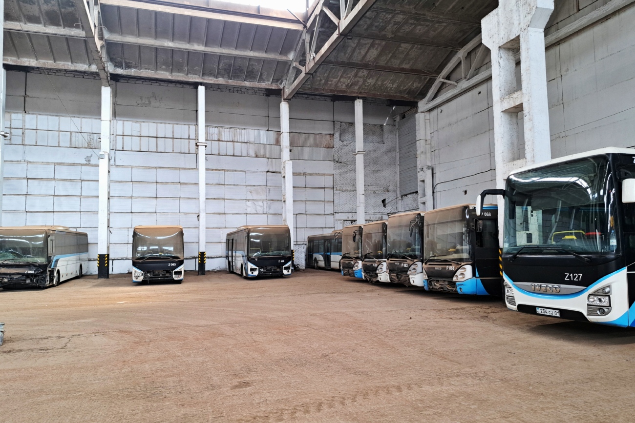 Астана, IVECO Crossway LINE 13M (СарыаркаАвтоПром) № Z063; Астана, IVECO Crossway LINE 13M (СарыаркаАвтоПром) № Z048