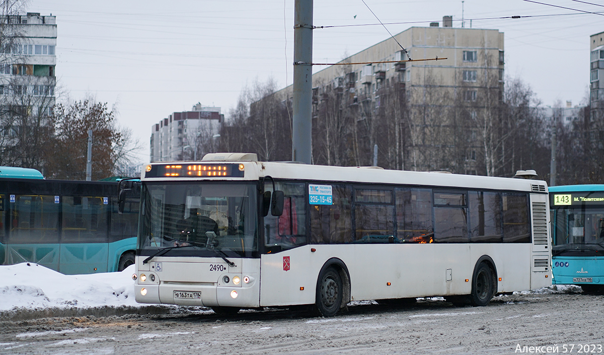 Sankt Petersburg, LiAZ-5292.60 Nr. 2490