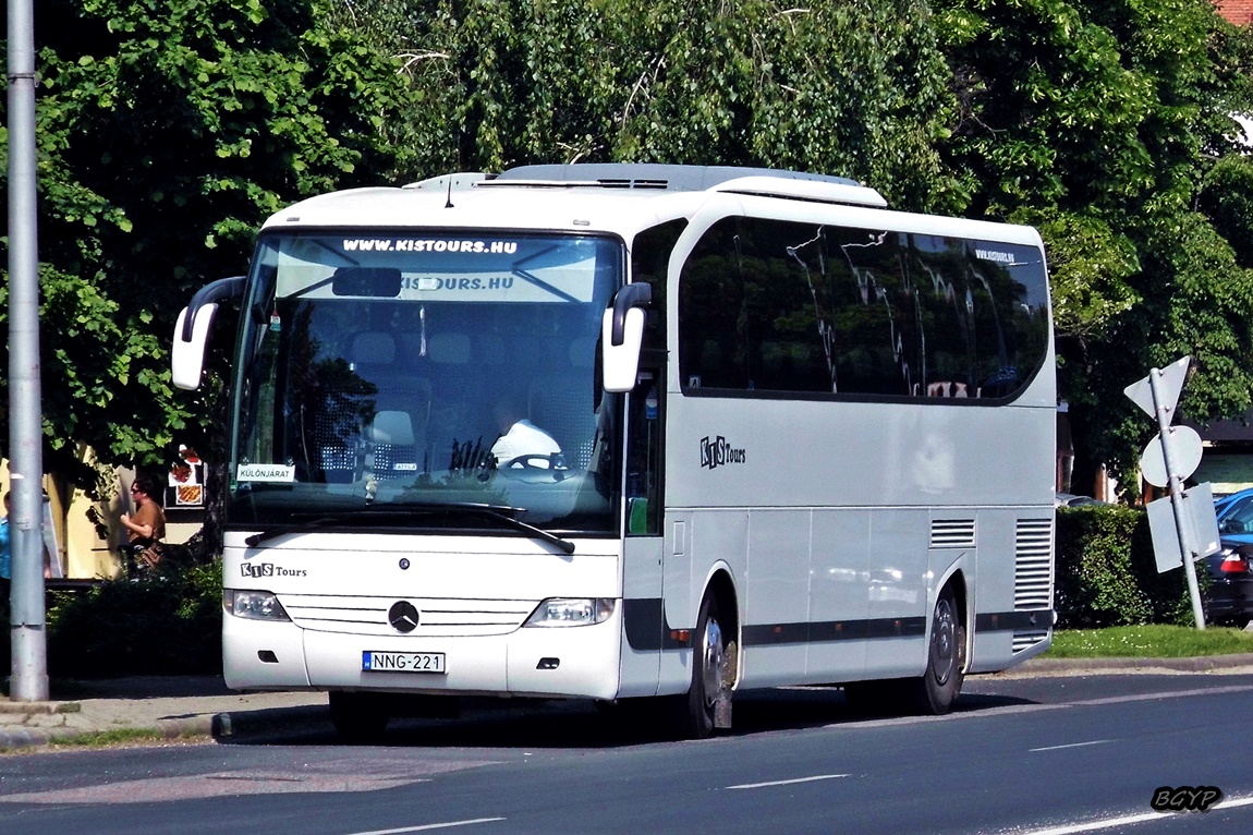 Венгрия, Mercedes-Benz O580-15RHD Travego № NNG-221