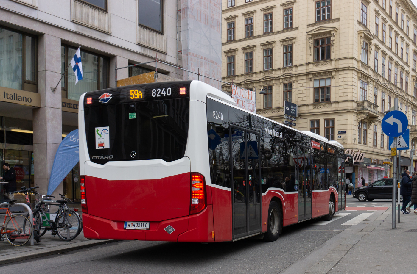 Rakousko, Mercedes-Benz Citaro C2 č. 8240