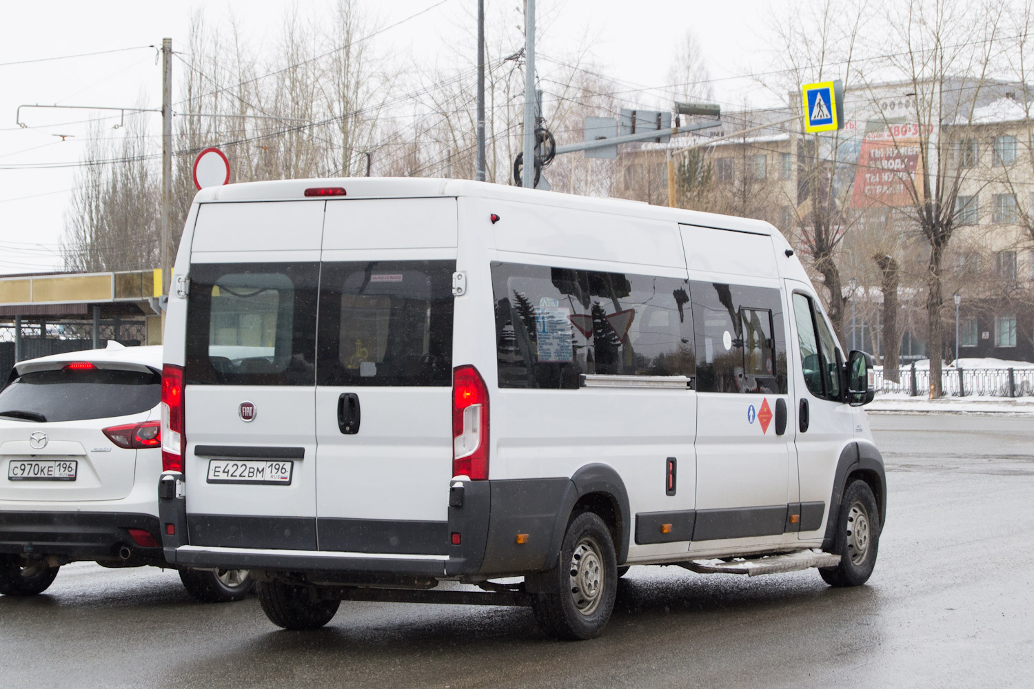 Свердловская область, Нижегородец-FST613 (FIAT Ducato) № Е 422 ВМ 196