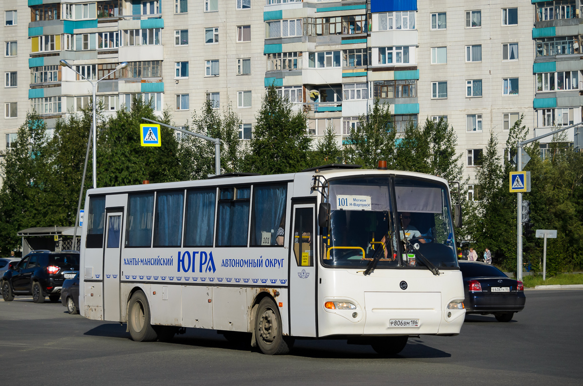 Ханты-Мансийский АО, КАвЗ-4238-42 № Р 806 ВМ 186