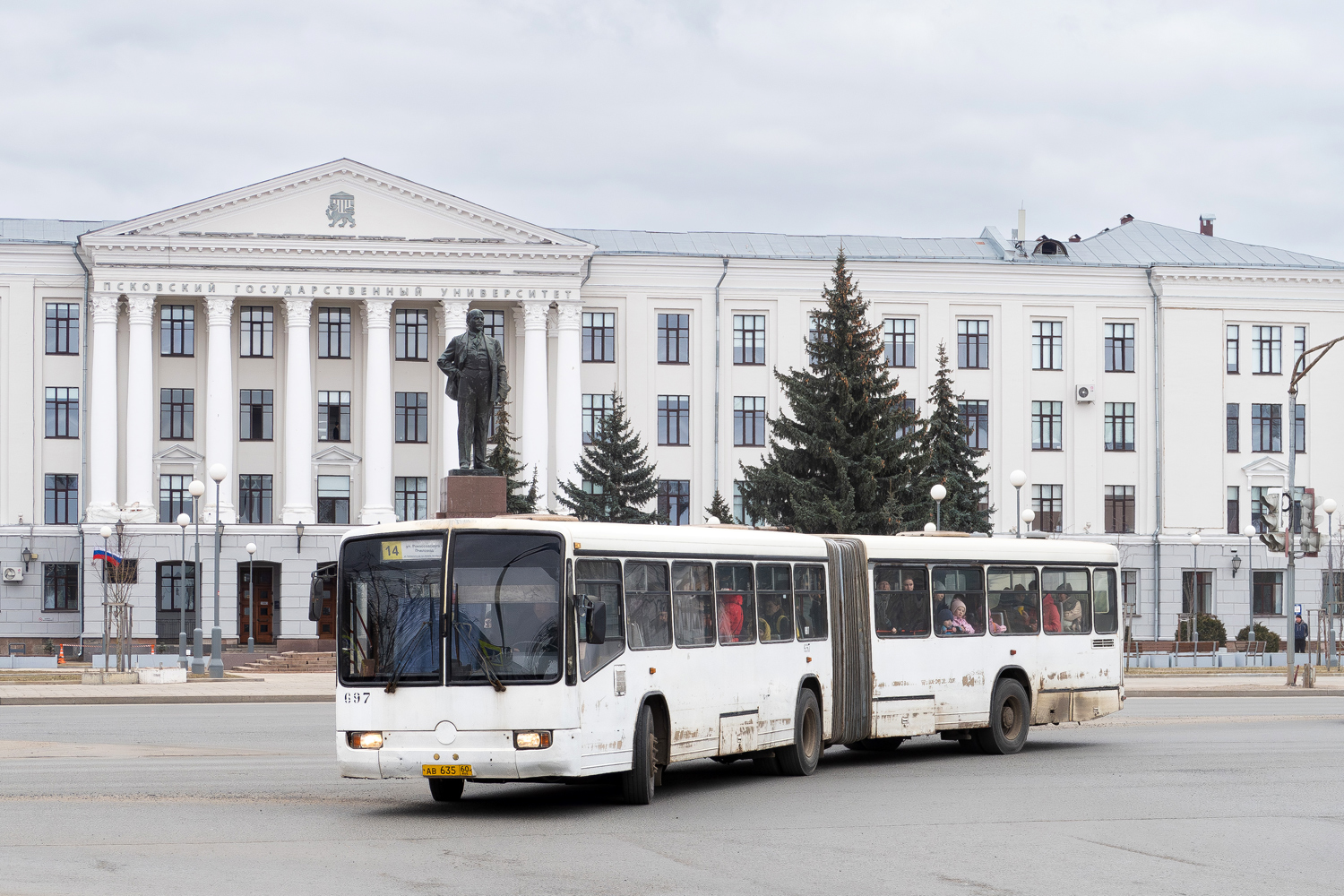 Псковская область, Mercedes-Benz O345G № 697