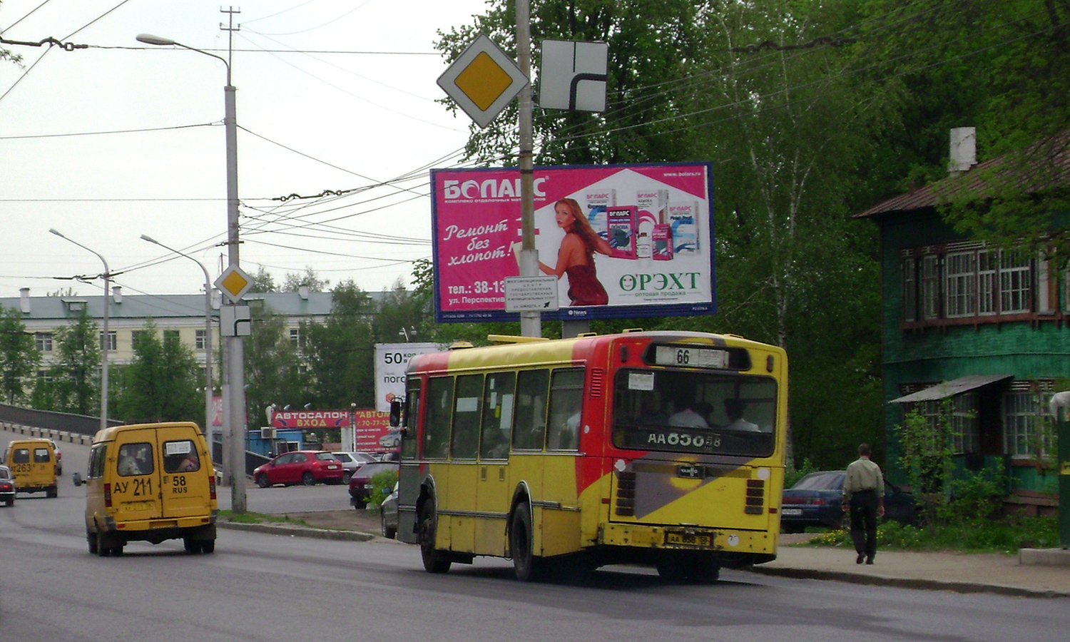 Penza region, GAZ-322131 (XTH, X96) # АУ 211 58; Penza region, Van Hool A120/50 # АА 858 58