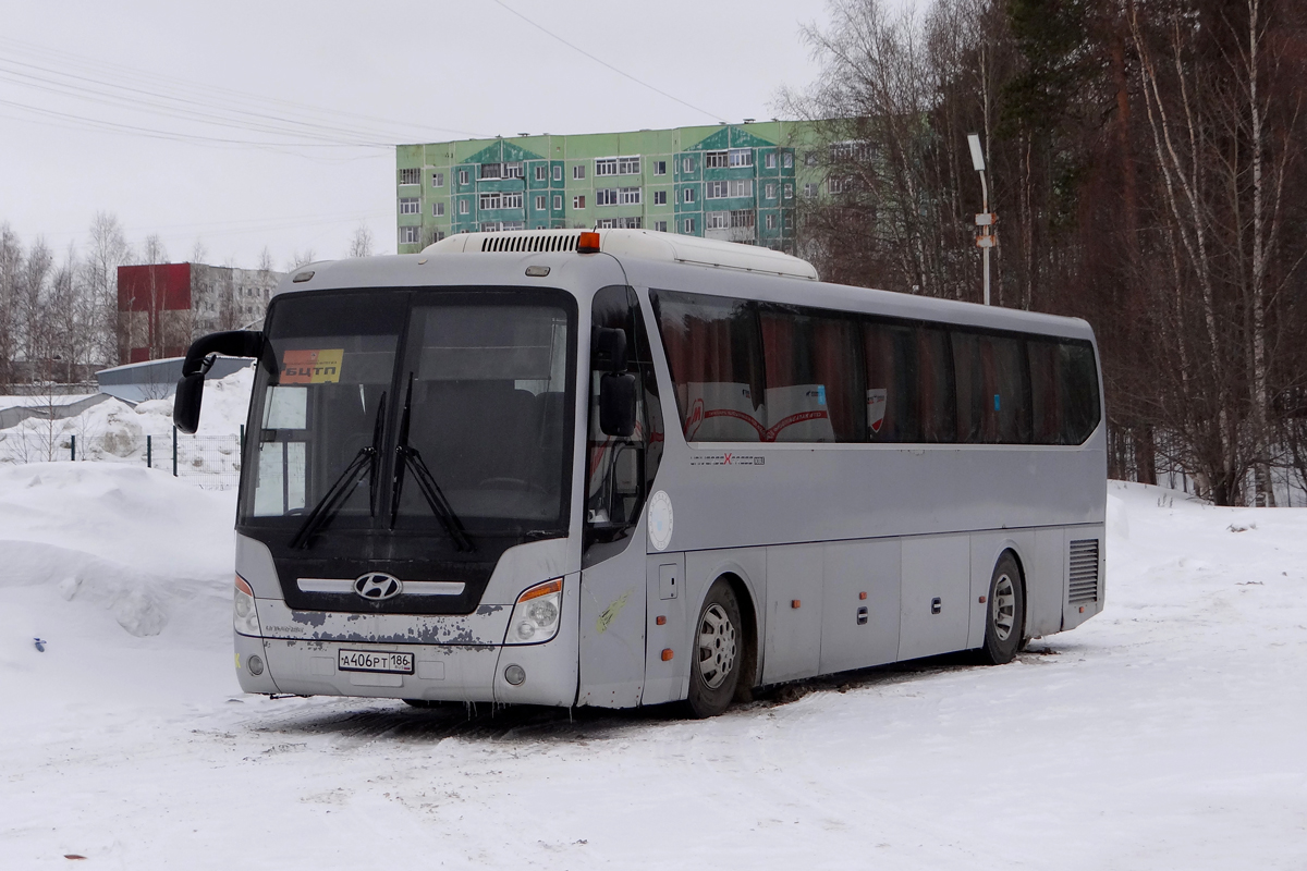 Ханты-Мансийский АО, Hyundai Universe Xpress № А 406 РТ 186