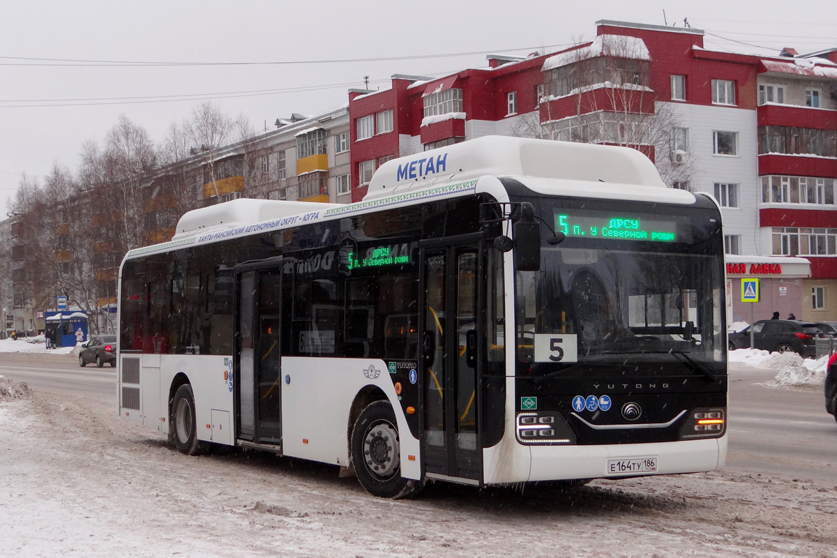 Ханты-Мансийский АО, Yutong ZK6116HG № Е 164 ТУ 186