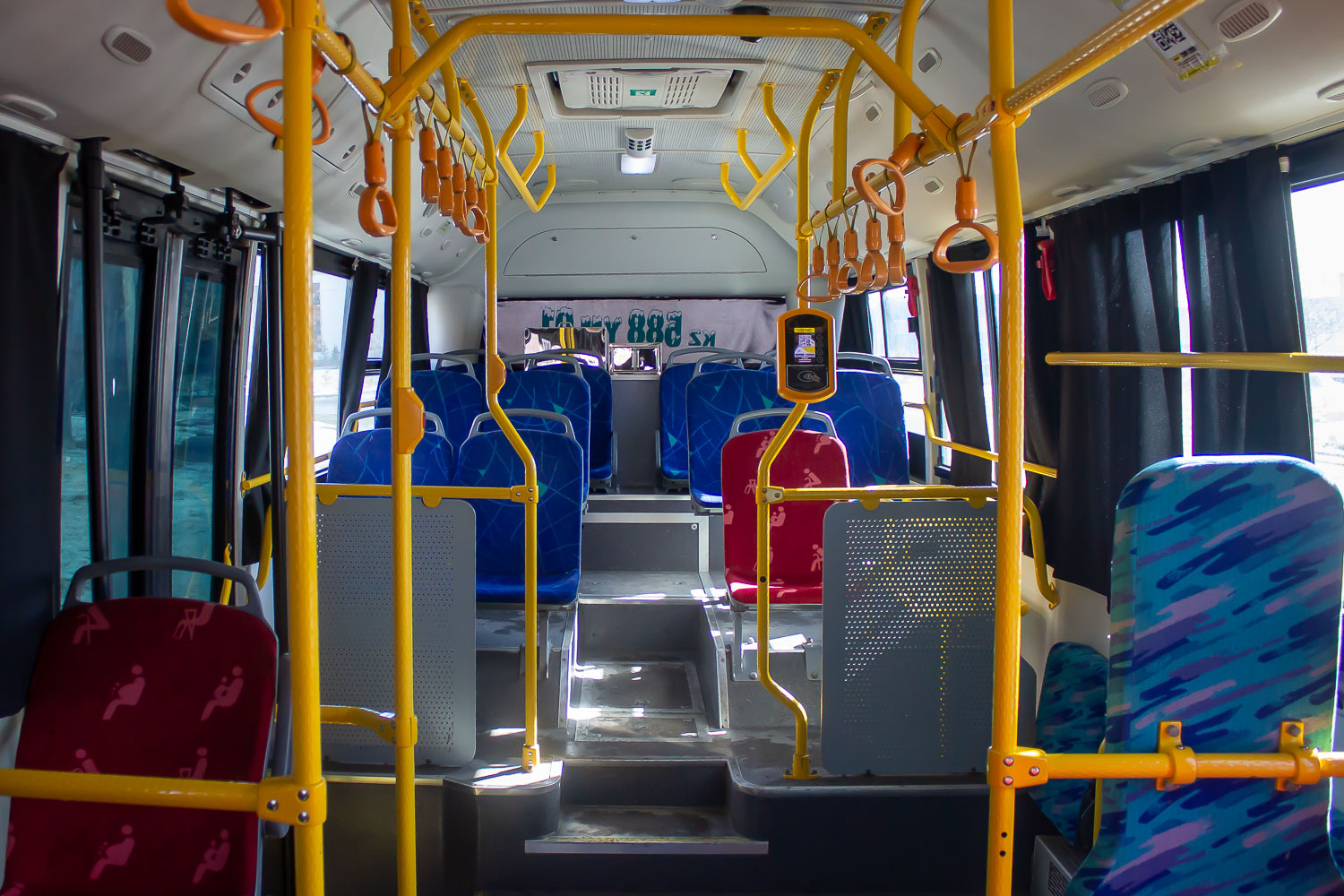 Карагандинская область, Yutong ZK6852HG (СарыаркаАвтоПром) № 588 YM 01