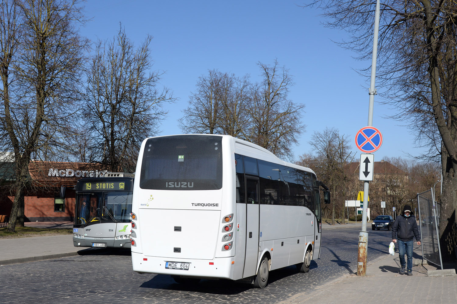 Литва, Anadolu Isuzu Turquoise № MDE 604