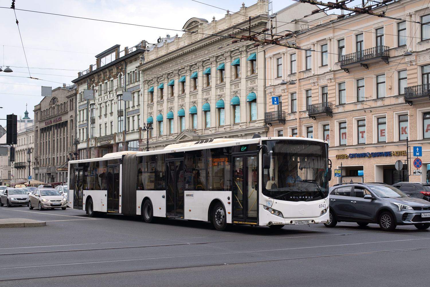 Sankt Petersburg, Volgabus-6271.05 Nr 6943