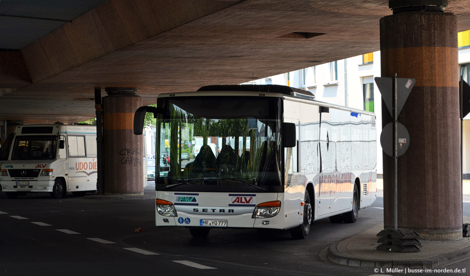 Гессен, Setra S415NF № MR-YQ 777