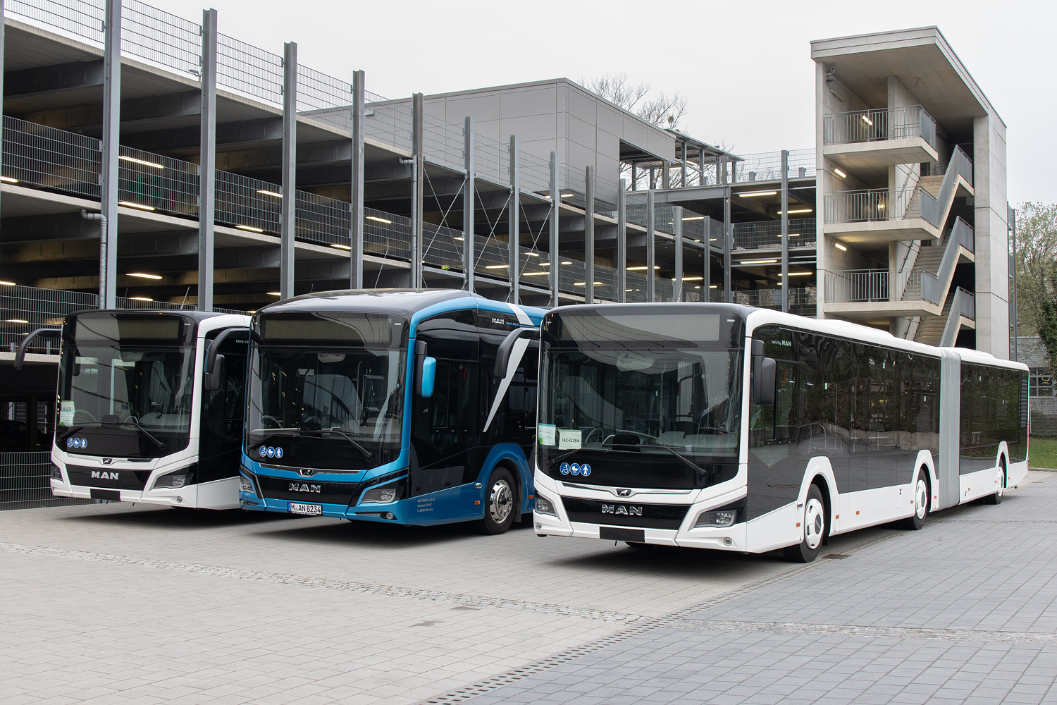 Баден-Вюртемберг, MAN 18C Lion's City 18 NG360 № UL-SC 2466; Бавария — Новые автобусы MAN / Neoplan