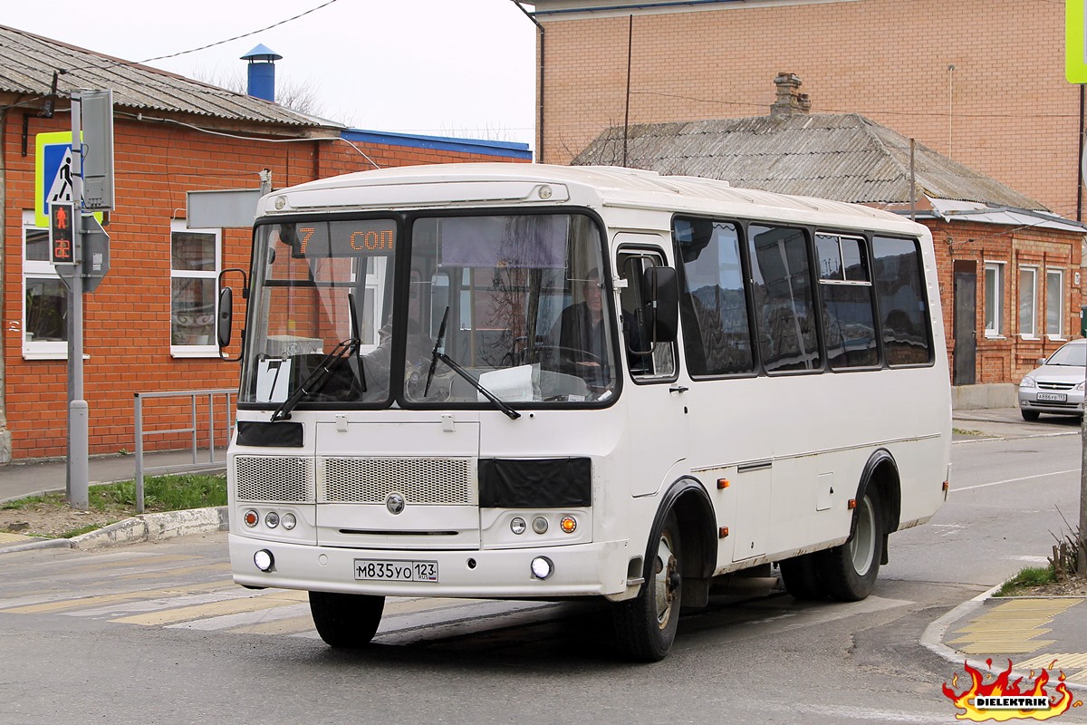 Краснодарский край, ПАЗ-32054 № М 835 УО 123