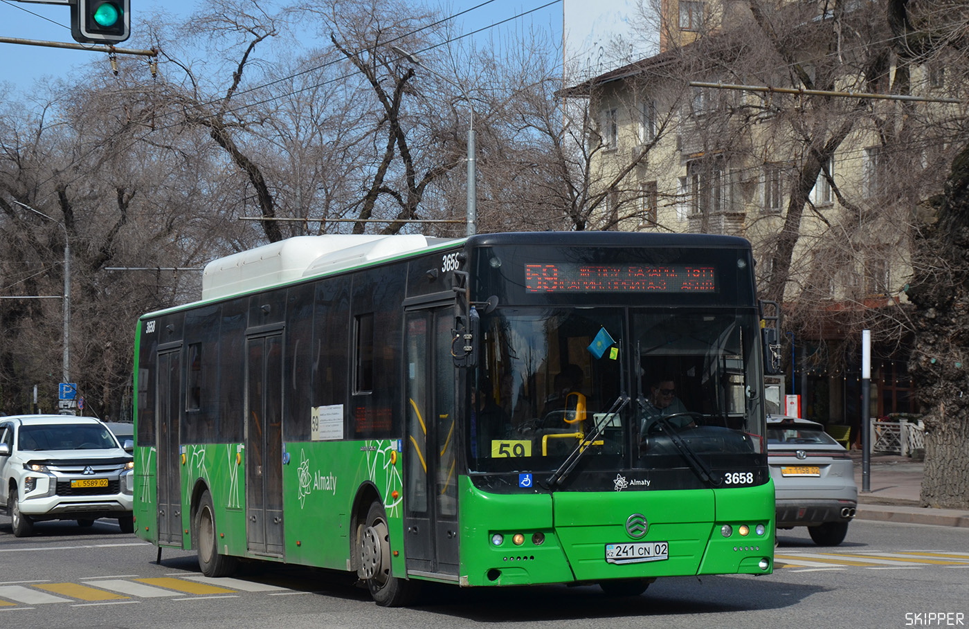 Almaty, Golden Dragon XML6125CN (Hyundai Trans Auto) č. 3658