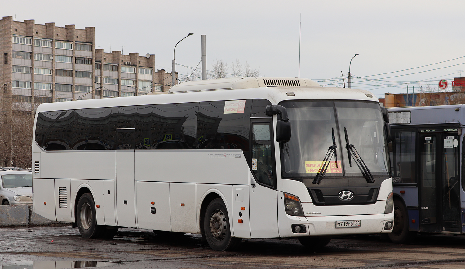 Красноярский край, Hyundai Universe Space Luxury № М 719 РВ 124