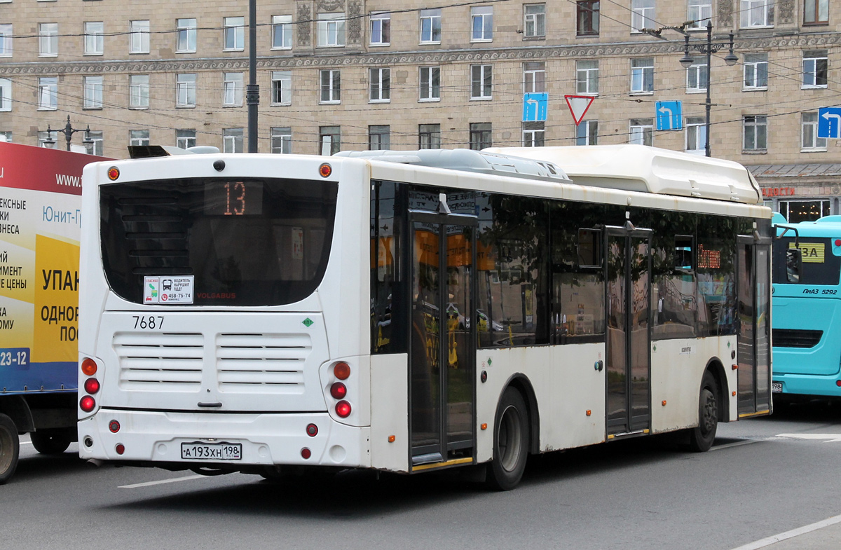 Sankt Petersburg, Volgabus-5270.G0 Nr 7687
