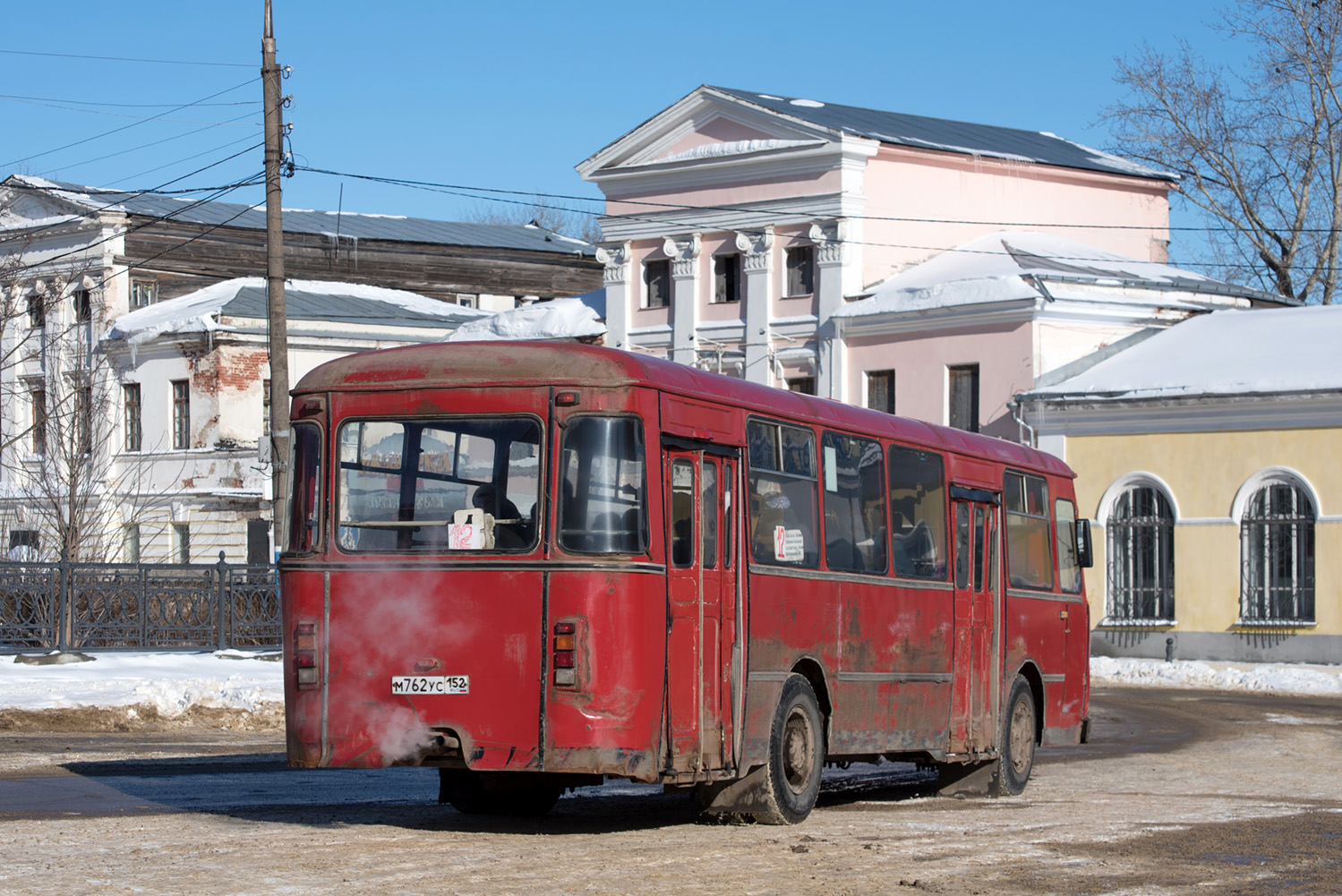 Nizhegorodskaya region, LiAZ-677M # М 762 УС 152