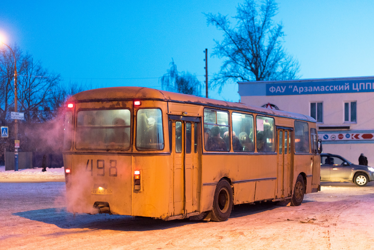 Nizhegorodskaya region, LiAZ-677M # АК 498 52